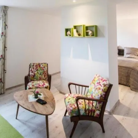 Domaine Des Essarts Bed and Breakfast Lessard-et-le-Chene