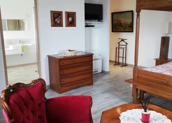 Domaine Des Essarts Bed & Breakfast 3*